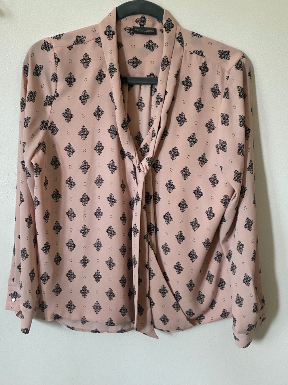 Officewear Vince Camuto Pink Medallion Secretary Blouse Size 12